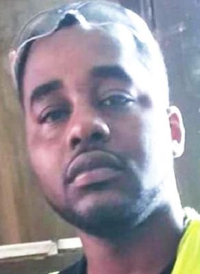 Earron Moore death by force case profile photo